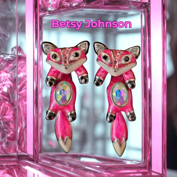 Betsey Johnson Accessories - Betsey Johnson Pink Foxes With Dangling Tails & Rhinestones Earings 🦊✨️